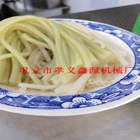 美食空心面也叫空心涼皮很好吃